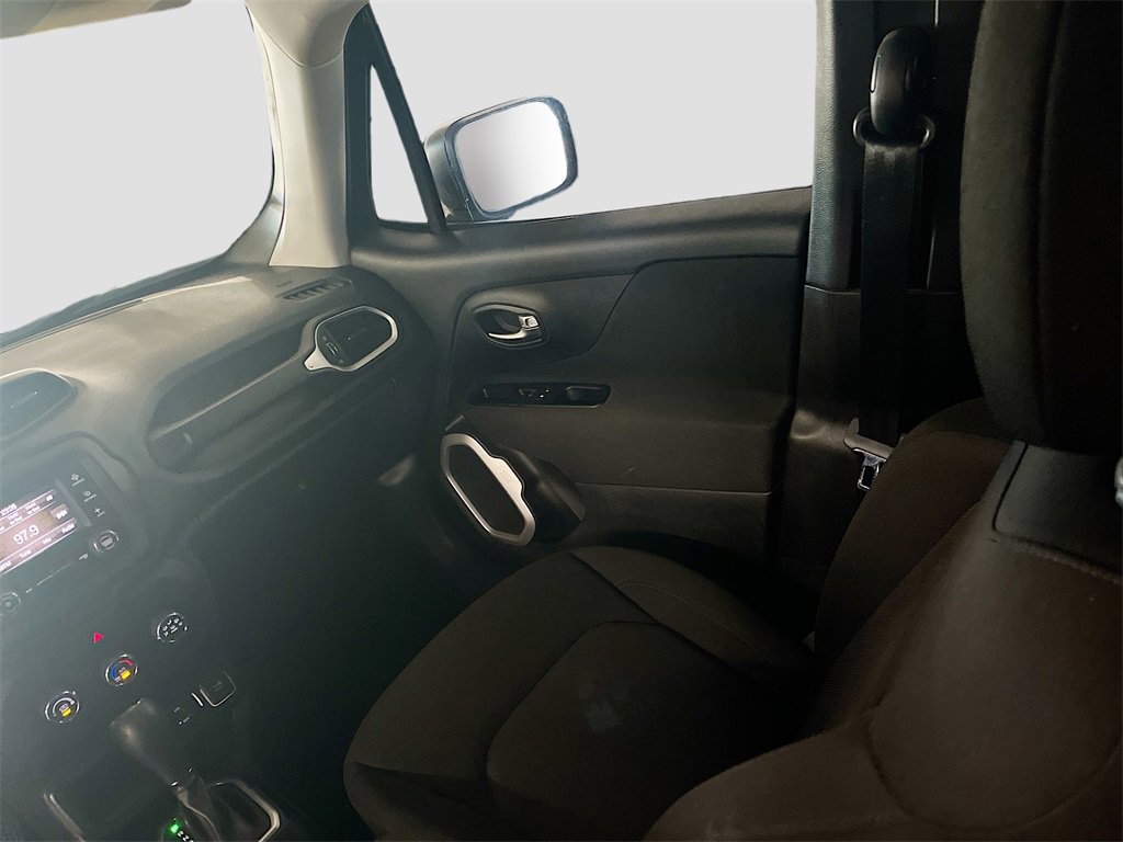 Used 2019 Jeep Renegade Sport w/ Sport Appearance Group image 21