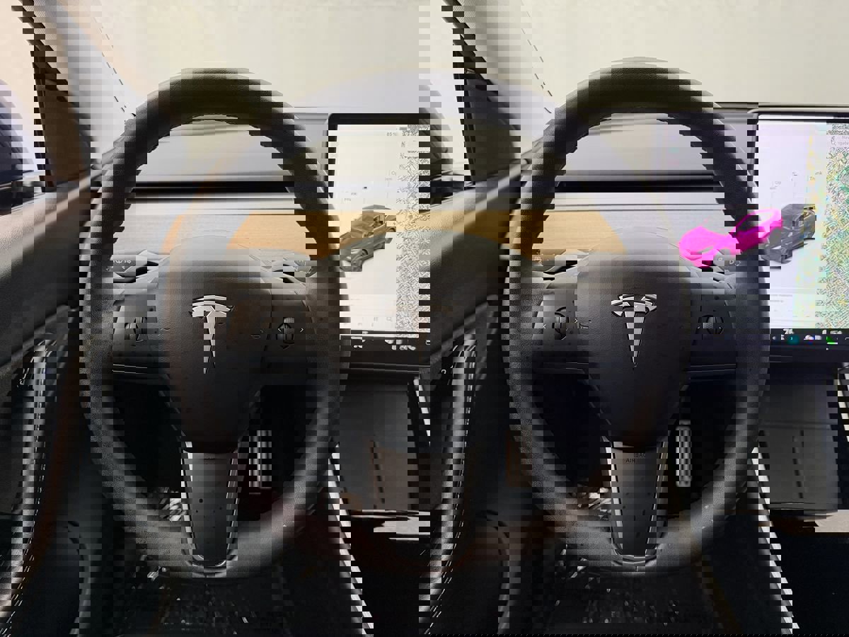 Used 2020 Tesla Model Y Long Range image 11