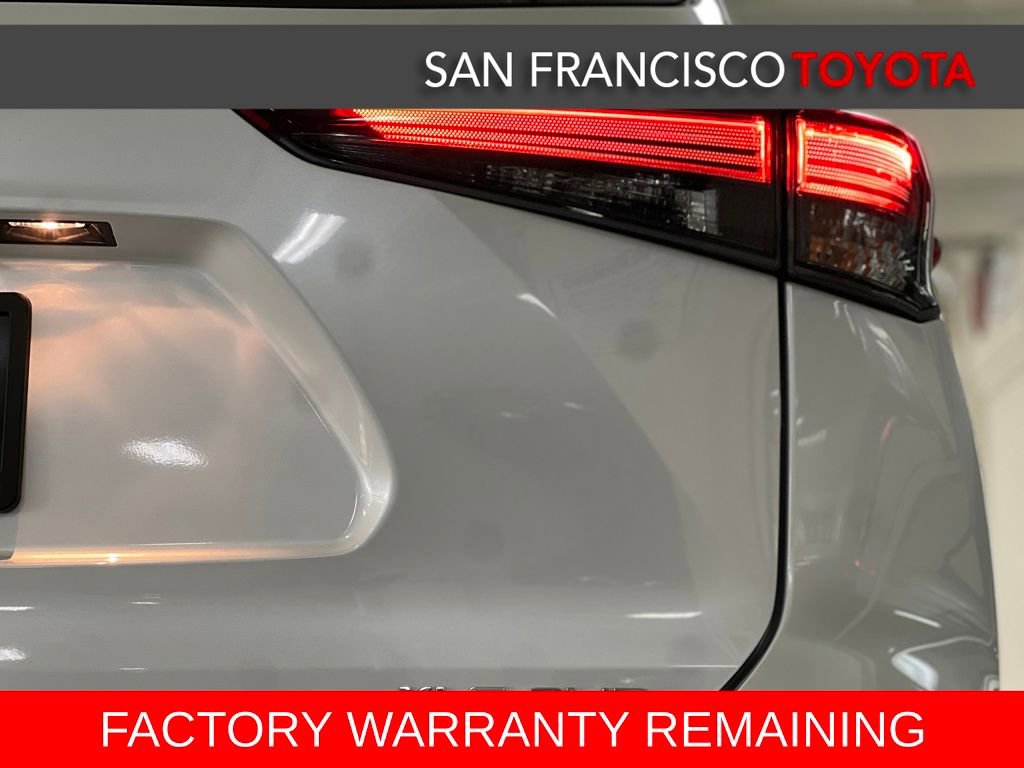 Certified 2025 Toyota Highlander XLE image 10