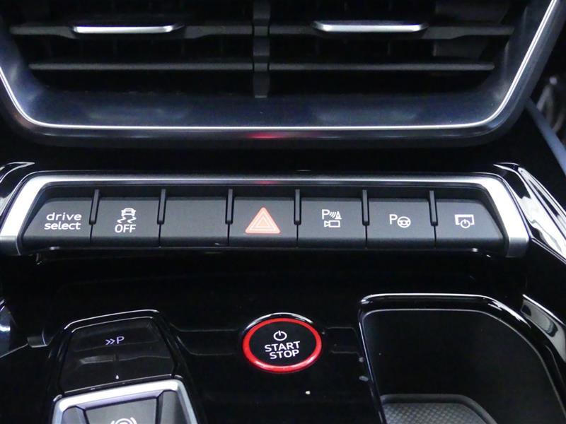 Used 2023 Audi RS e-tron GT w/ Carbon Performance Package AWD/4WD image 15