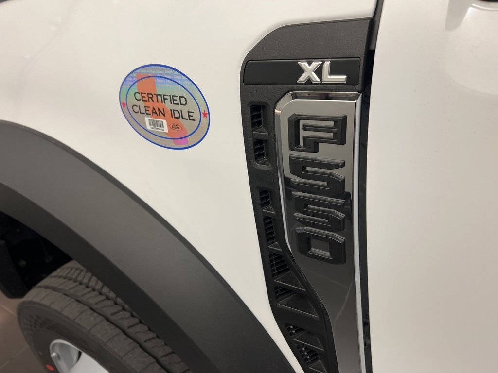 New 2026 Ford F550 4x4 Regular Cab Super Duty image 25