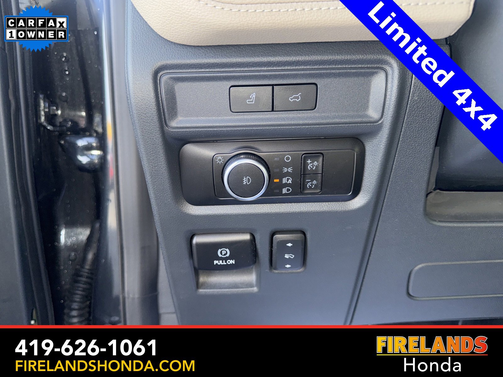 Used 2022 Ford Expedition Limited image 17
