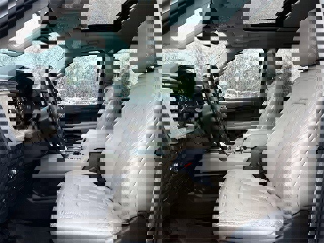 Used 2022 Ford Expedition Max Limited image 11