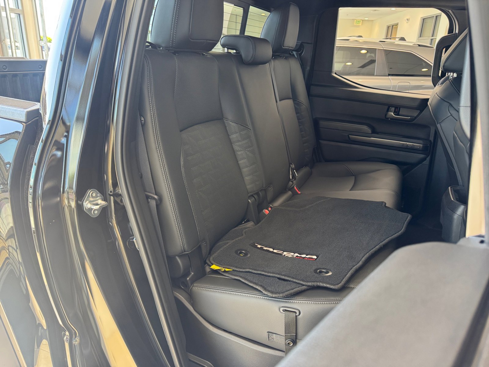 Certified 2025 Toyota Tacoma TRD Off-Road w/ TRD Off Road Premium Package image 18