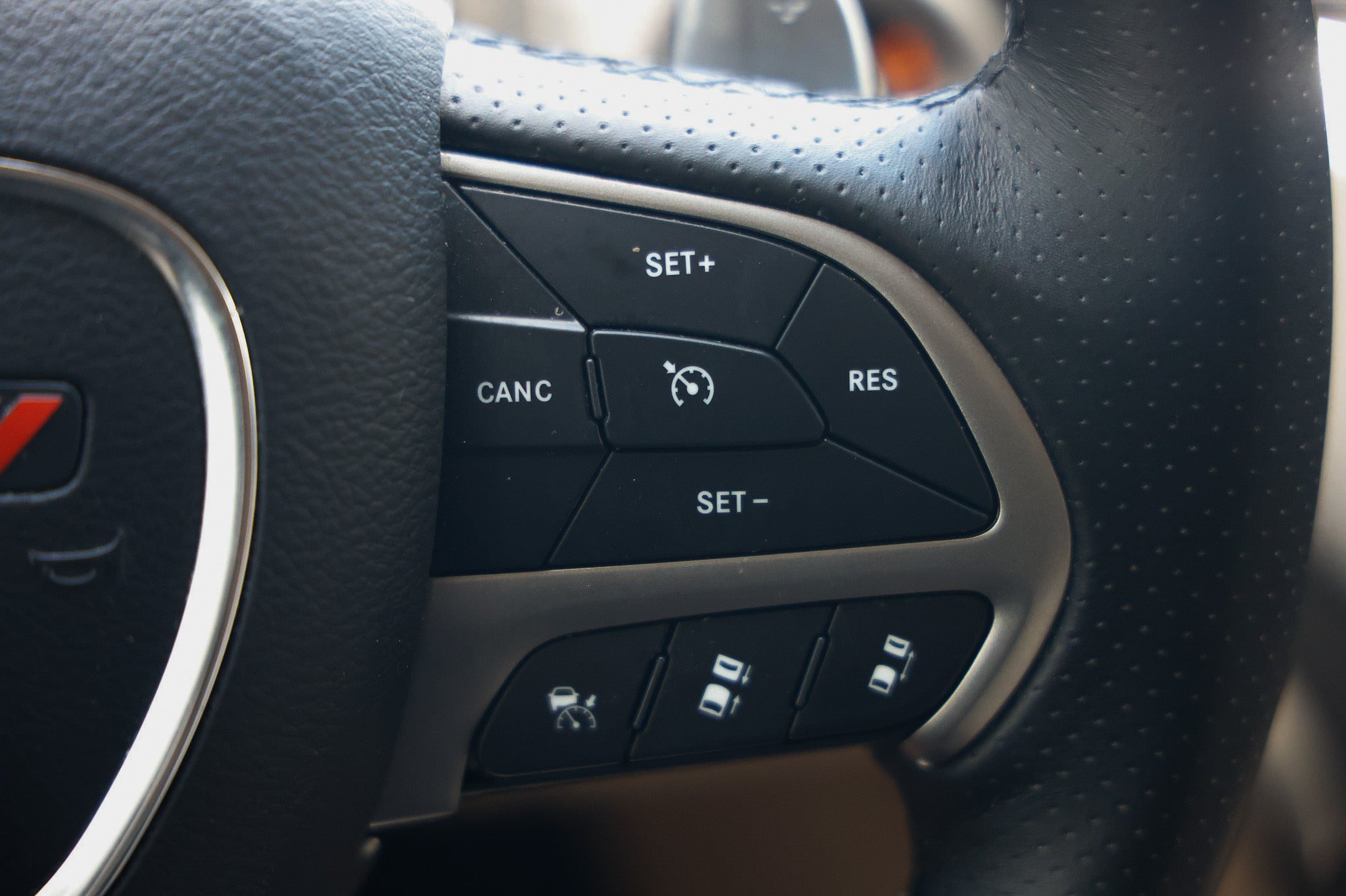 Used 2019 Dodge Durango Citadel w/ Technology Group RWD image 31