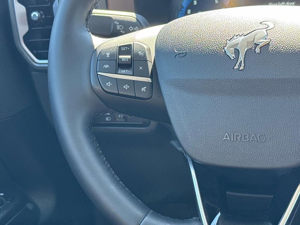 Used 2025 Ford Bronco Sport Outer Banks w/ Outer Banks Tech Package+ AWD/4WD image 17
