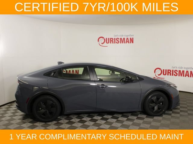 Used 2025 Toyota Prius LE FWD image 8