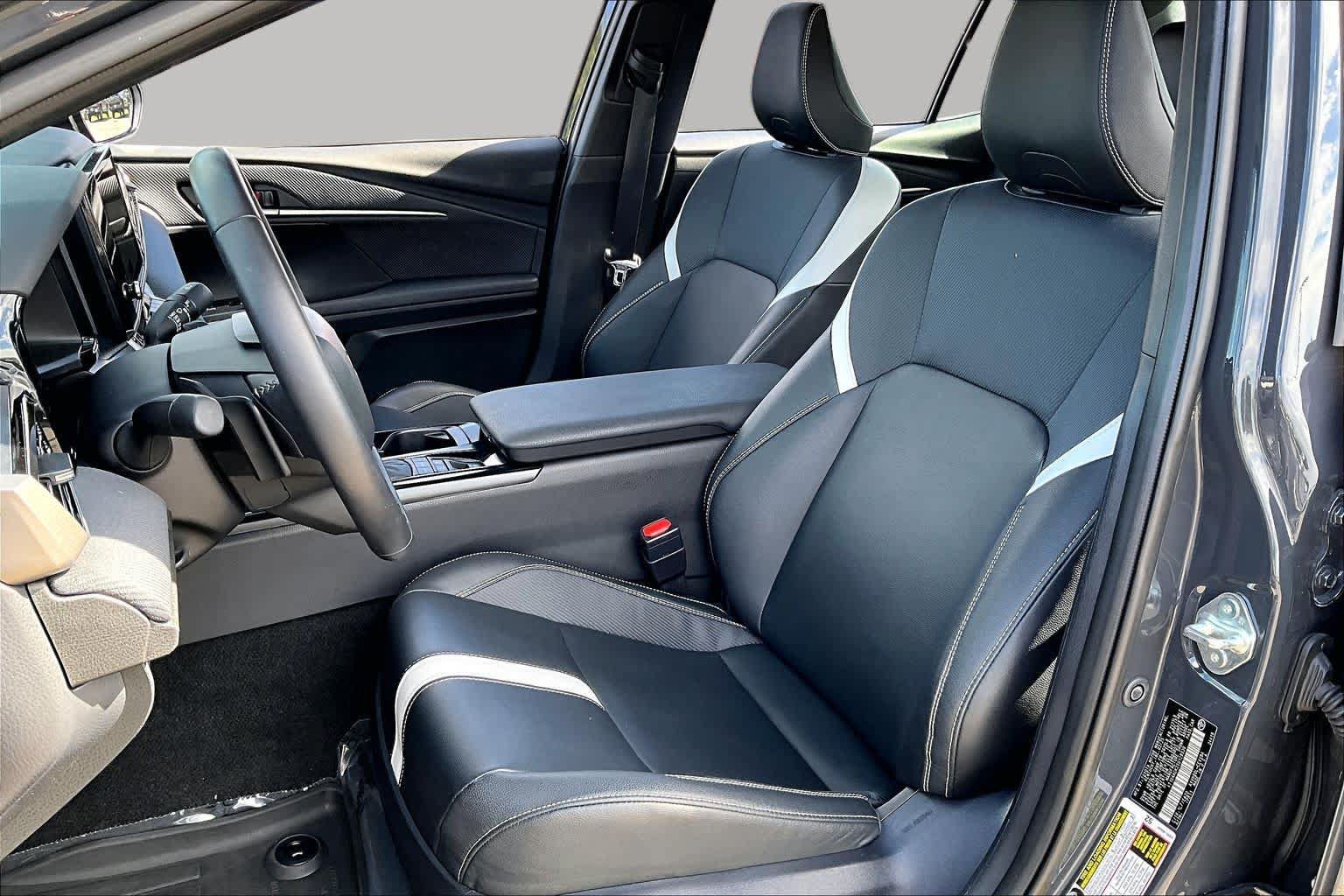 Certified 2025 Toyota Camry SE w/ Convenience Package FWD image 7