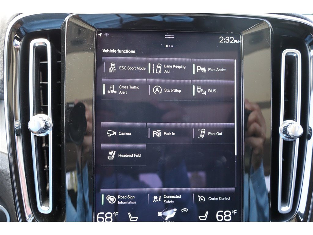 Used 2022 Volvo XC40 T5 Inscription AWD/4WD image 38