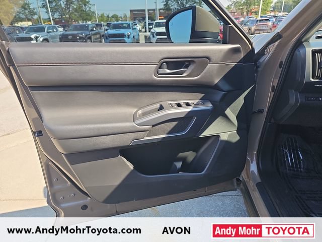Used 2024 Nissan Pathfinder Rock Creek AWD/4WD image 11