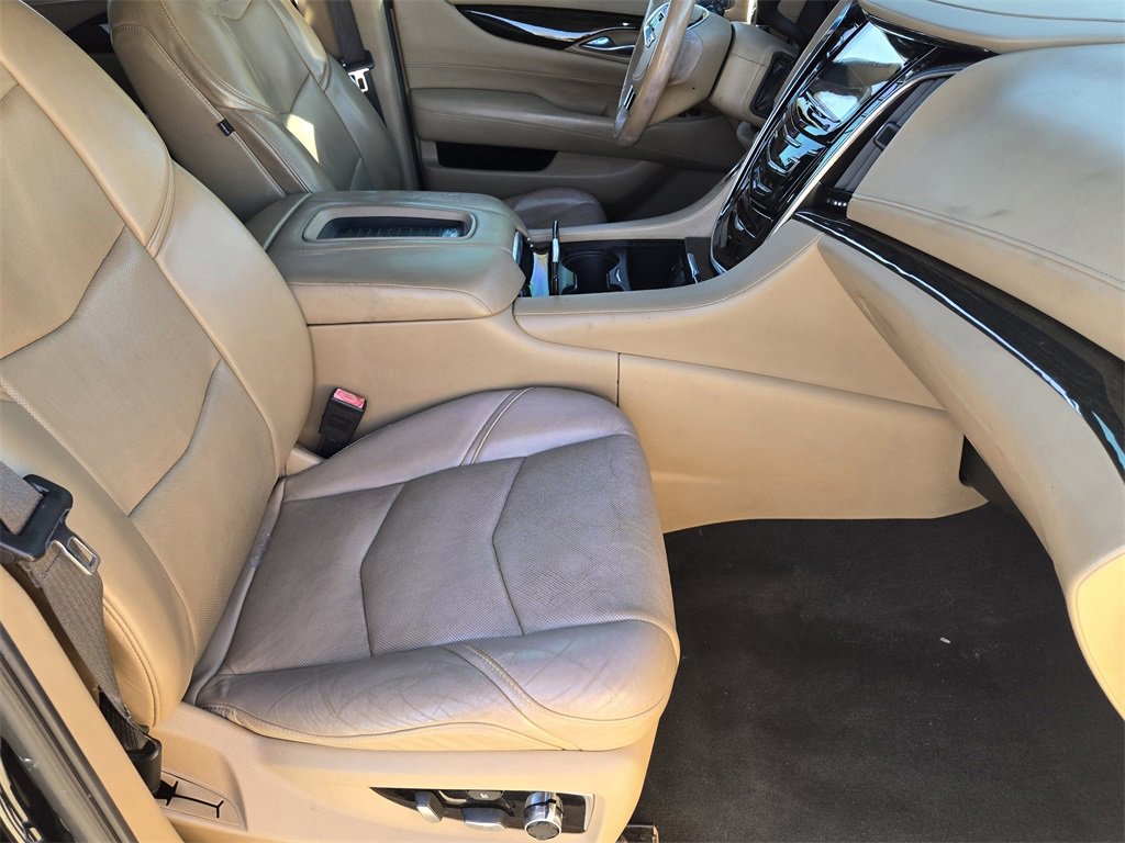 Used 2018 Cadillac Escalade ESV Platinum image 12
