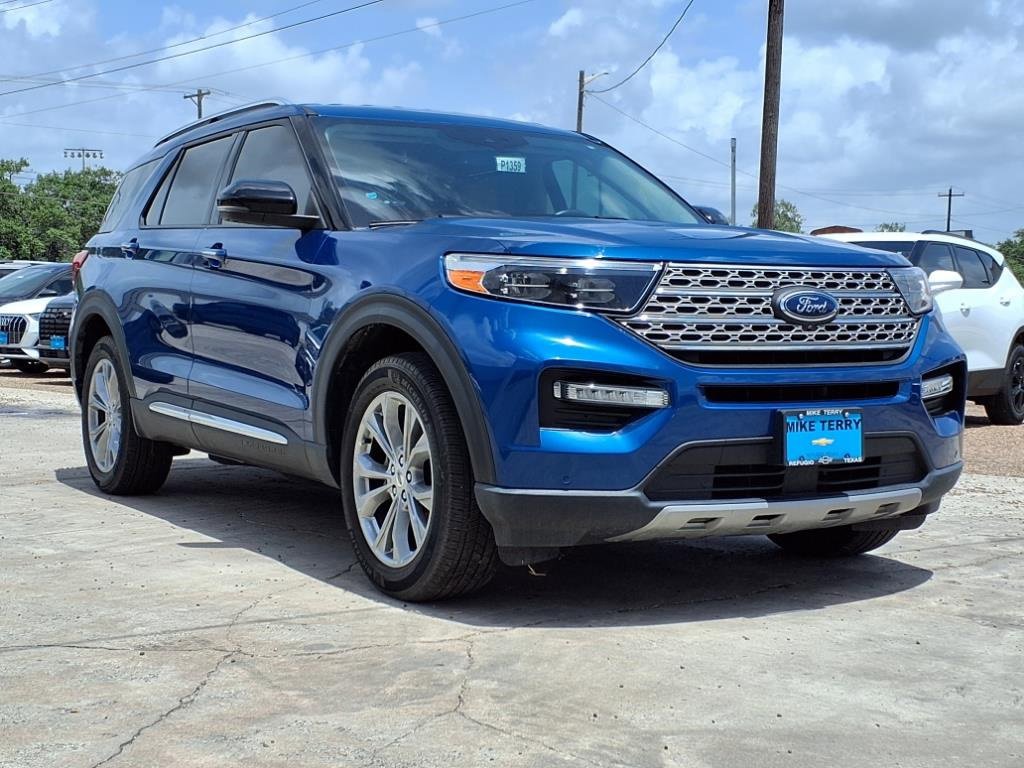 Used 2022 Ford Explorer Limited w/ Equipment Group 301A image 3