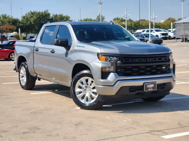 Used 2024 Chevrolet Silverado 1500 Custom RWD image 2
