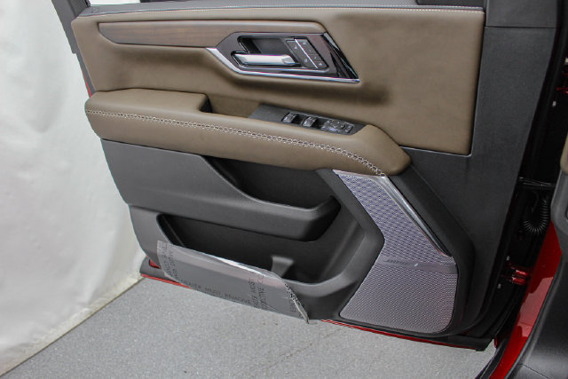 New 2026 GMC Yukon XL Denali Ultimate AWD/4WD image 17