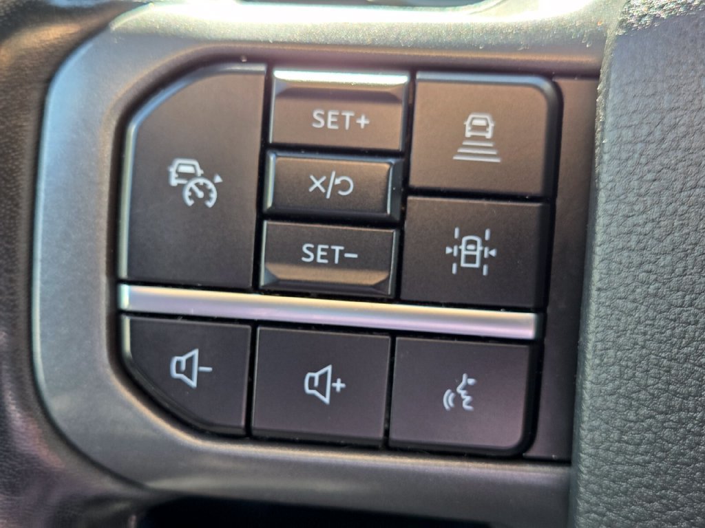 Used 2021 Ford F150 Lariat w/ Equipment Group 502A High AWD/4WD image 14