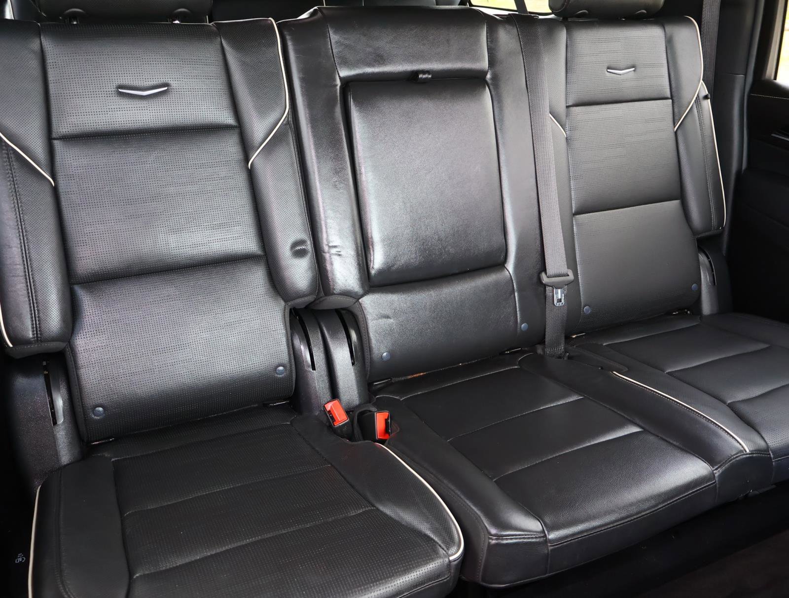 Certified 2022 Cadillac Escalade ESV Sport w/ Touring Package image 24