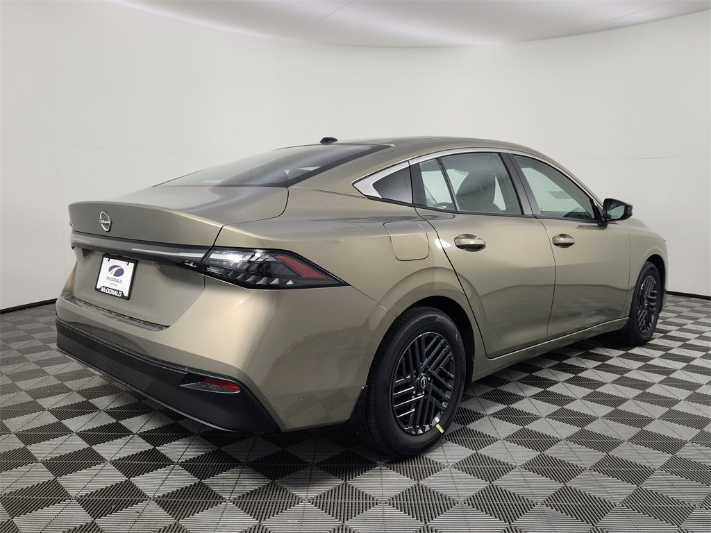 New 2026 Nissan Sentra SV w/ Floor Mat Package image 5