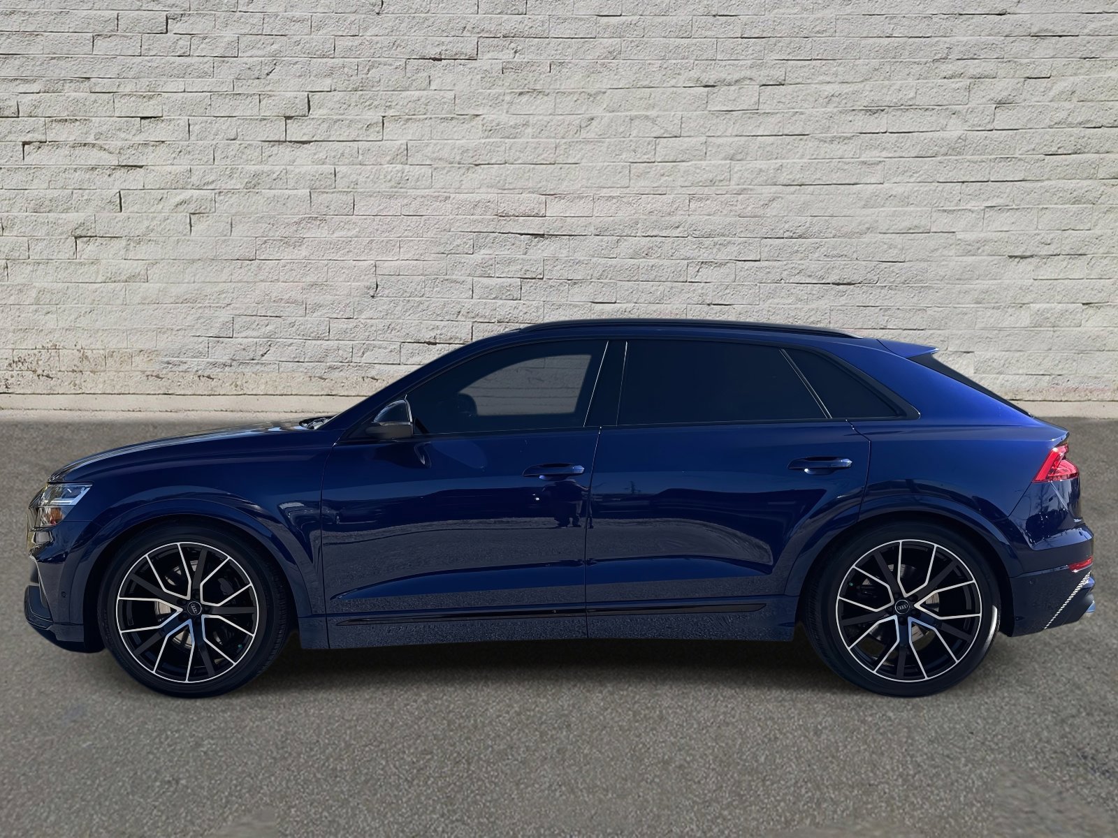 Used 2020 Audi SQ8 Premium Plus w/ Driver Assistance Package video 2