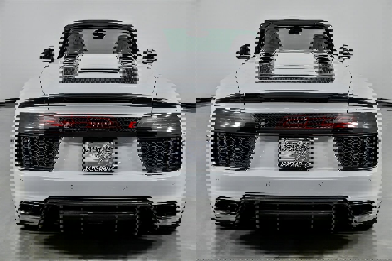 Used 2018 Audi R8 V10 plus image 11