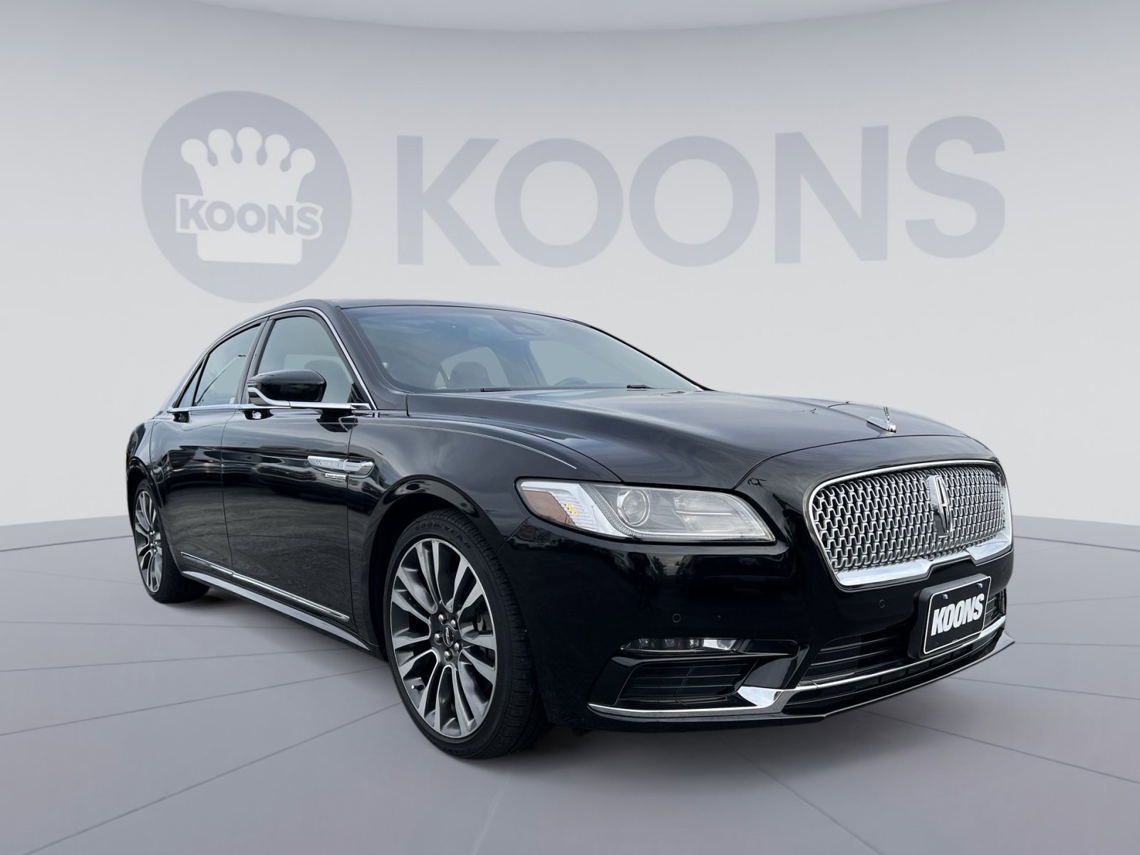 Used 2018 Lincoln Continental Reserve w/ Continental Climate Package image 10