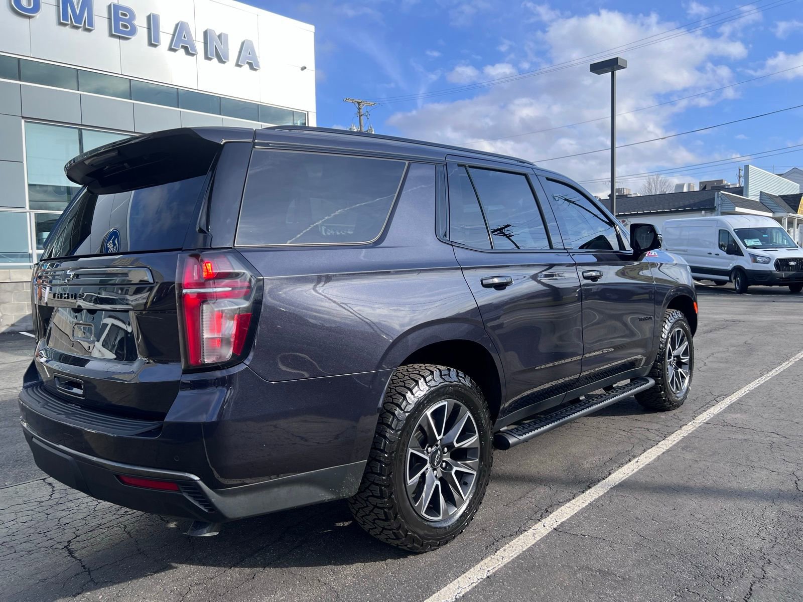Used 2022 Chevrolet Tahoe Z71 w/ Luxury Package image 9