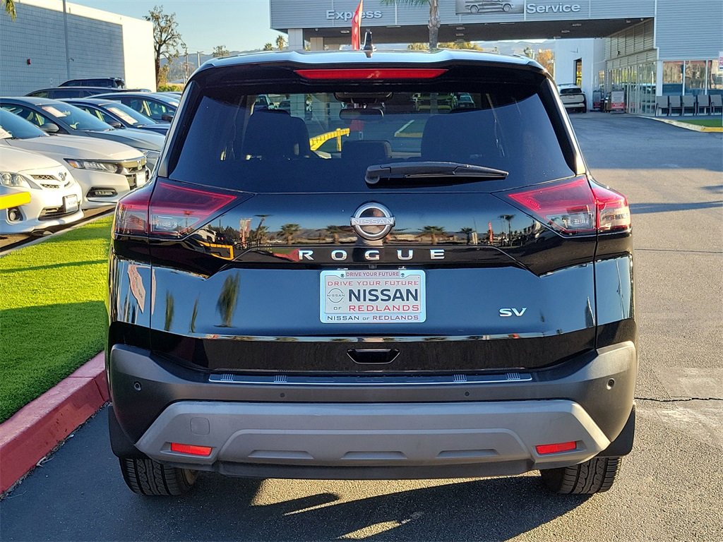 Used 2022 Nissan Rogue SV image 30