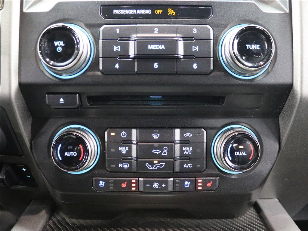 Used 2018 Ford F150 Raptor w/ Equipment Group 802A Luxury AWD/4WD image 29