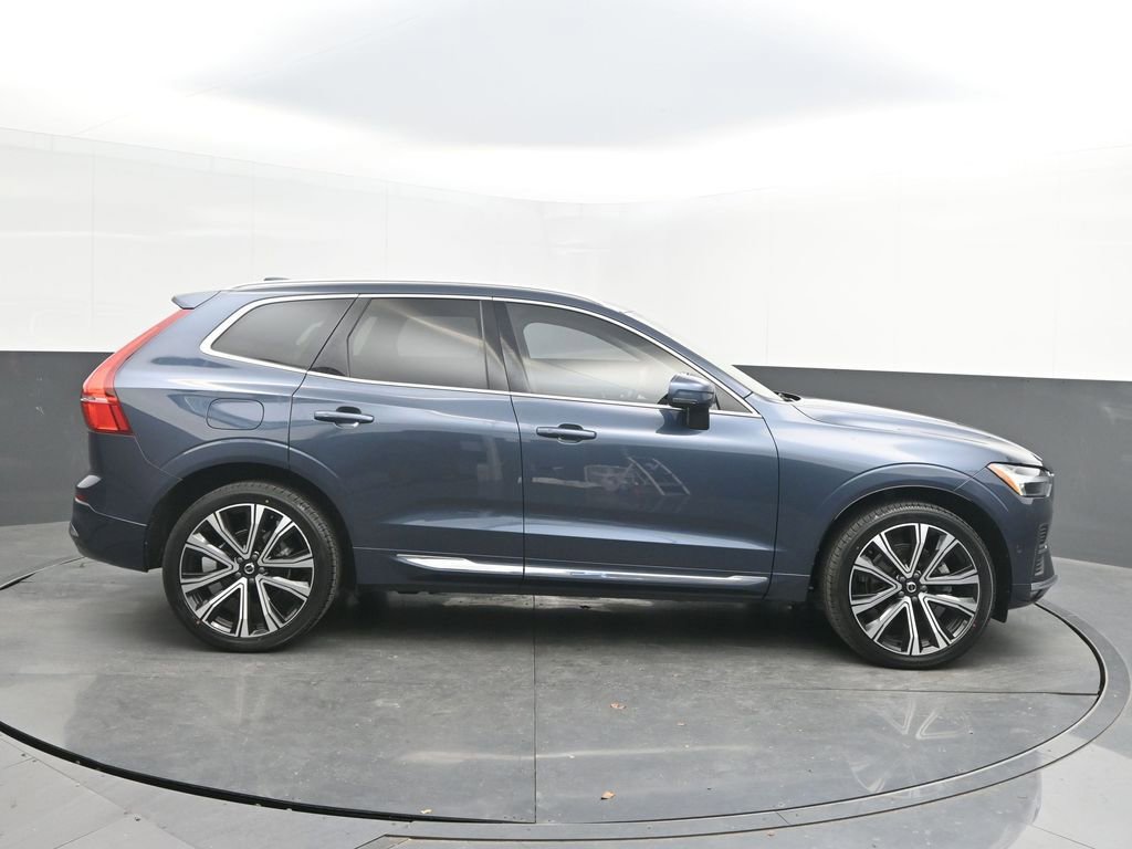 Certified 2023 Volvo XC60 B5 Ultimate w/ Protection Package Premier image 8