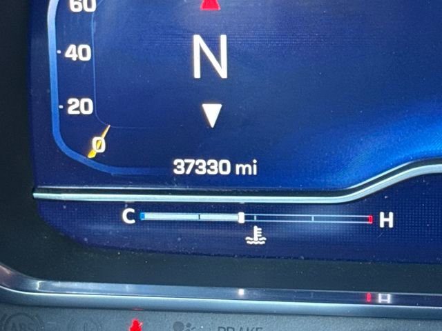 Used 2024 Chevrolet Suburban Z71 w/ Luxury Package image 16