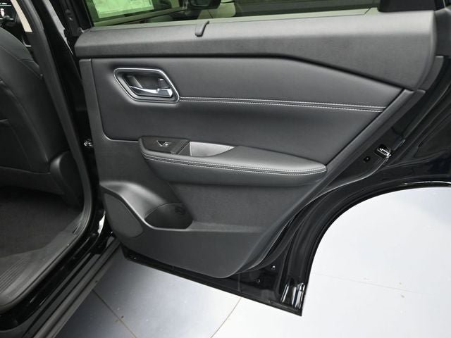 New 2026 Nissan Rogue Platinum w/ Platinum Premium Package image 36