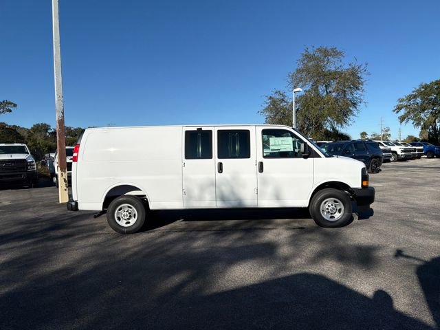 New 2025 Chevrolet Express 2500 Work Van 3D Extended Cargo Van w/ Driver Convenience Package RWD image 15