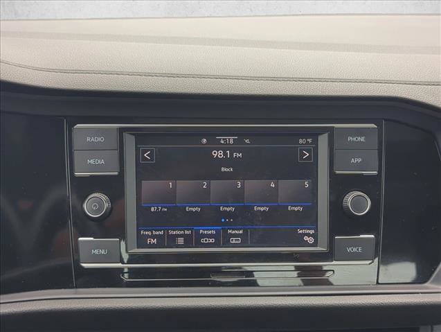 Used 2024 Volkswagen Jetta SE FWD image 14
