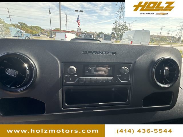 Used 2025 Mercedes-Benz Sprinter 2500 image 13