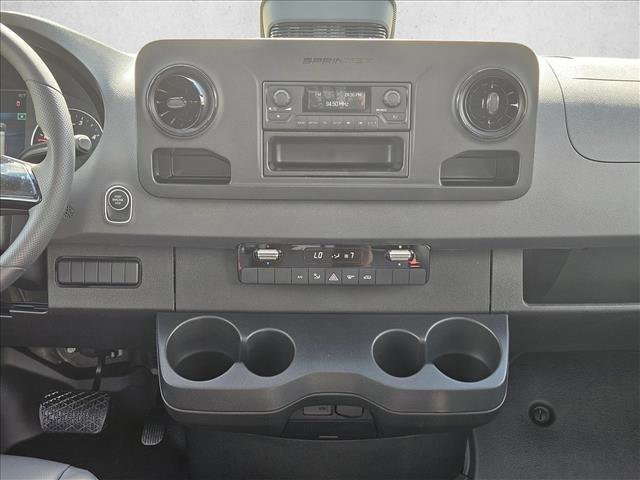 Used 2025 Mercedes-Benz Sprinter 2500 image 11