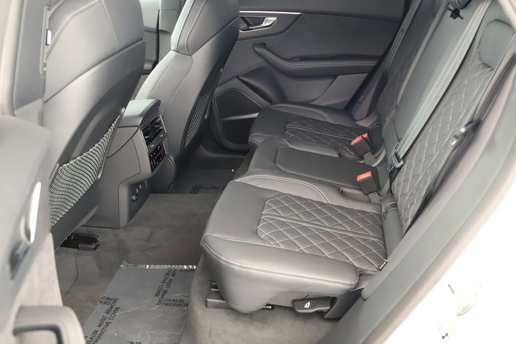 New 2026 Audi SQ8 Premium Plus image 27