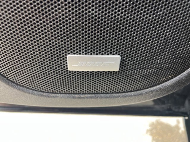 Used 2019 GMC Acadia SLT w/ Black Edition image 14