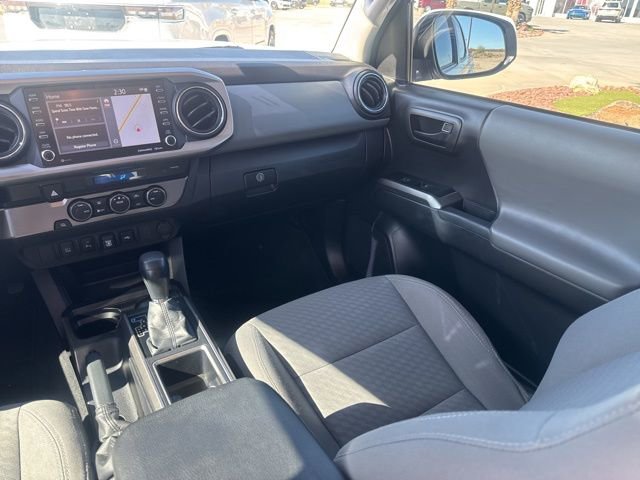 Used 2022 Toyota Tacoma SR5 image 16