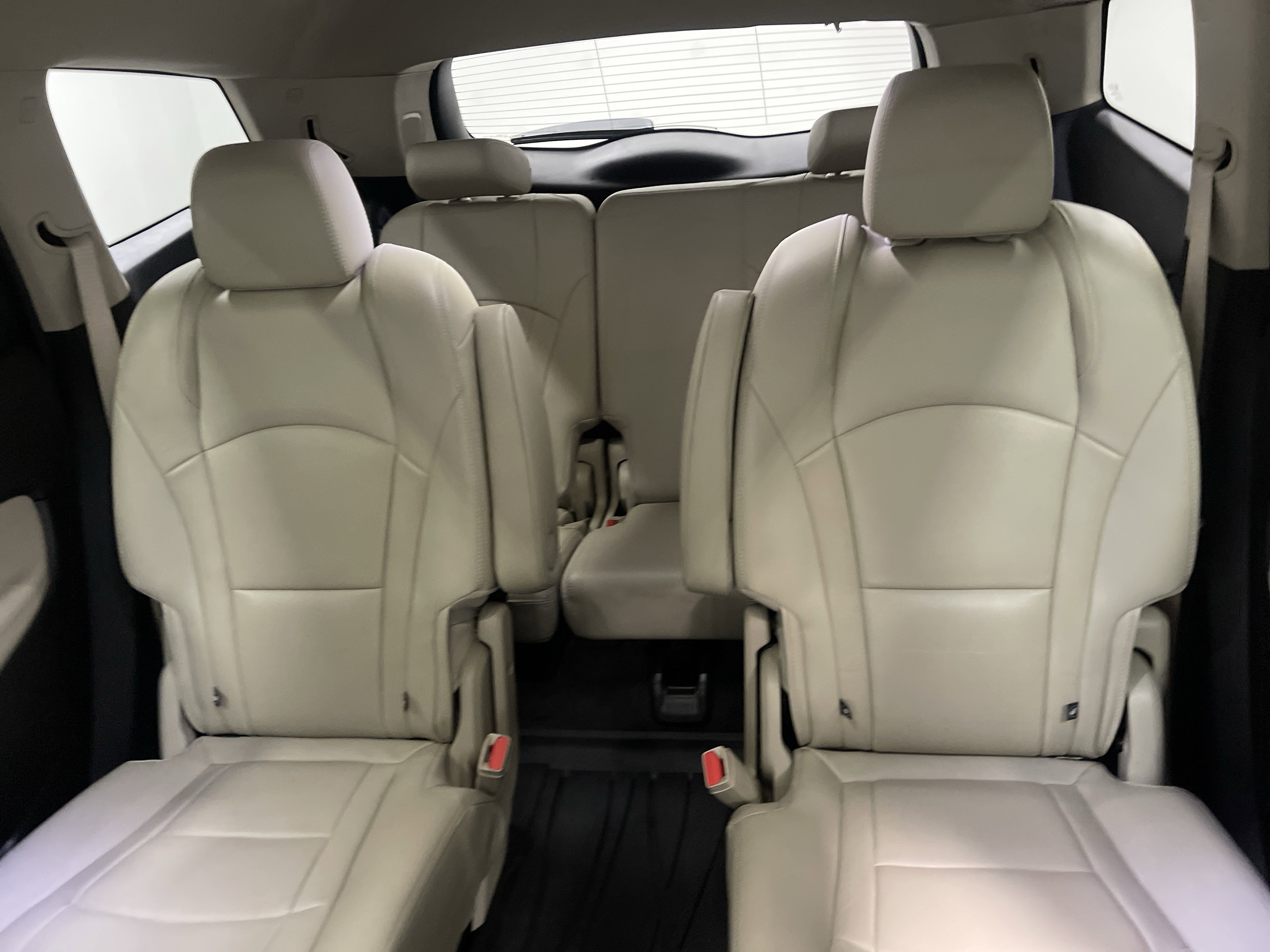 Used 2021 Buick Enclave Premium w/ Sun and Sites Package FWD image 11