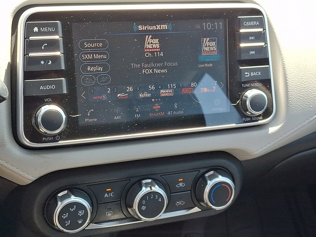 Used 2021 Nissan Versa SV FWD image 17