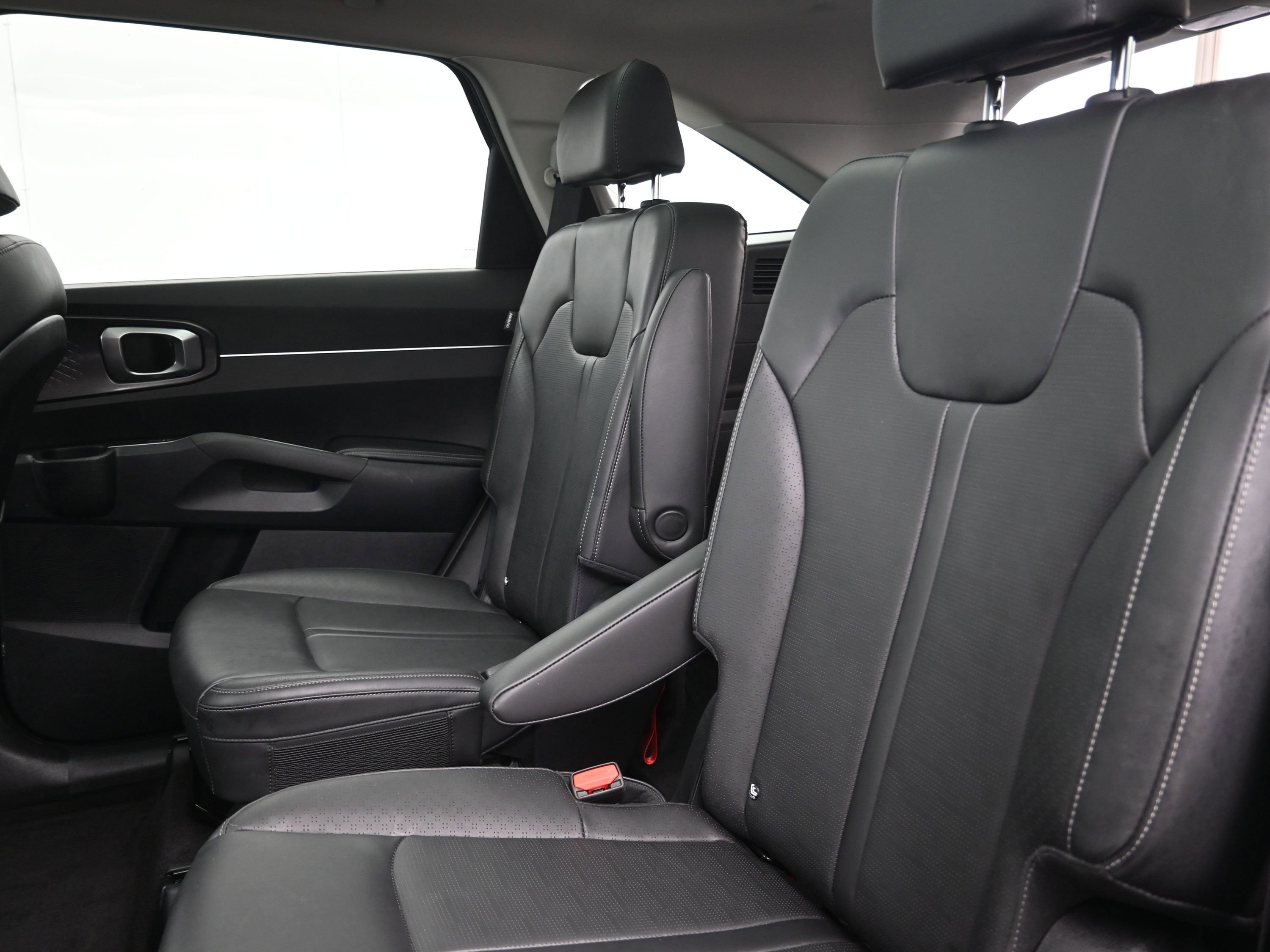 Used 2024 Kia Sorento EX w/ Panoramic Sunroof Package image 23