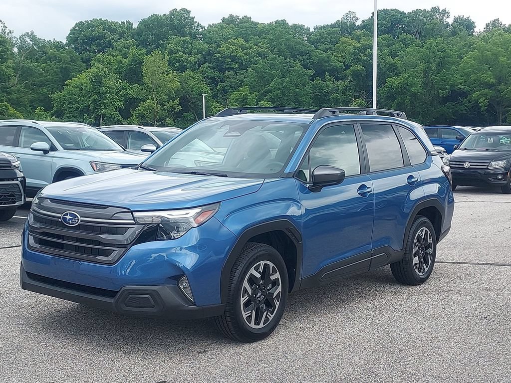 Certified 2025 Subaru Forester Premium AWD/4WD image 4