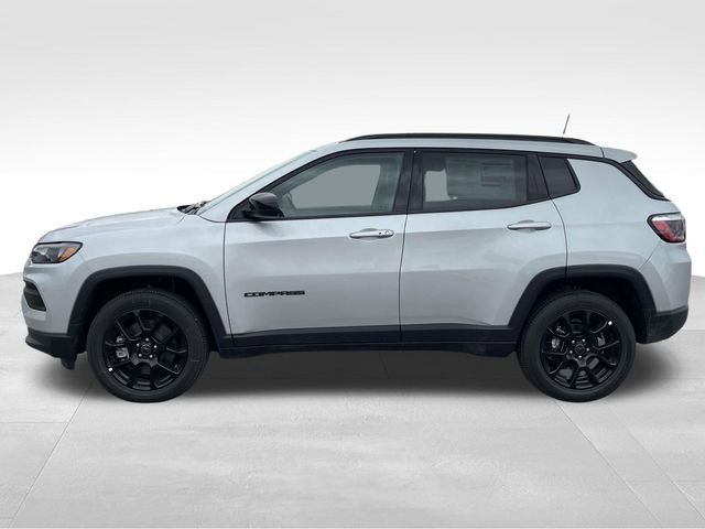 New 2026 Jeep Compass Latitude image 4