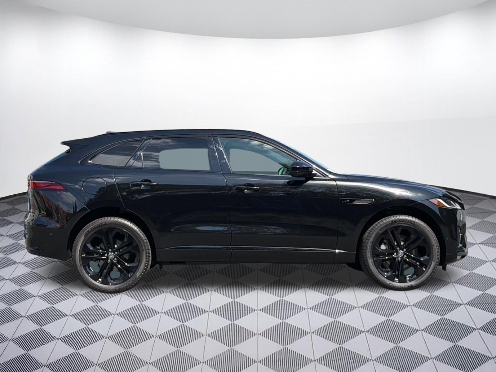 New 2026 Jaguar F-PACE R-Dynamic S AWD/4WD image 7