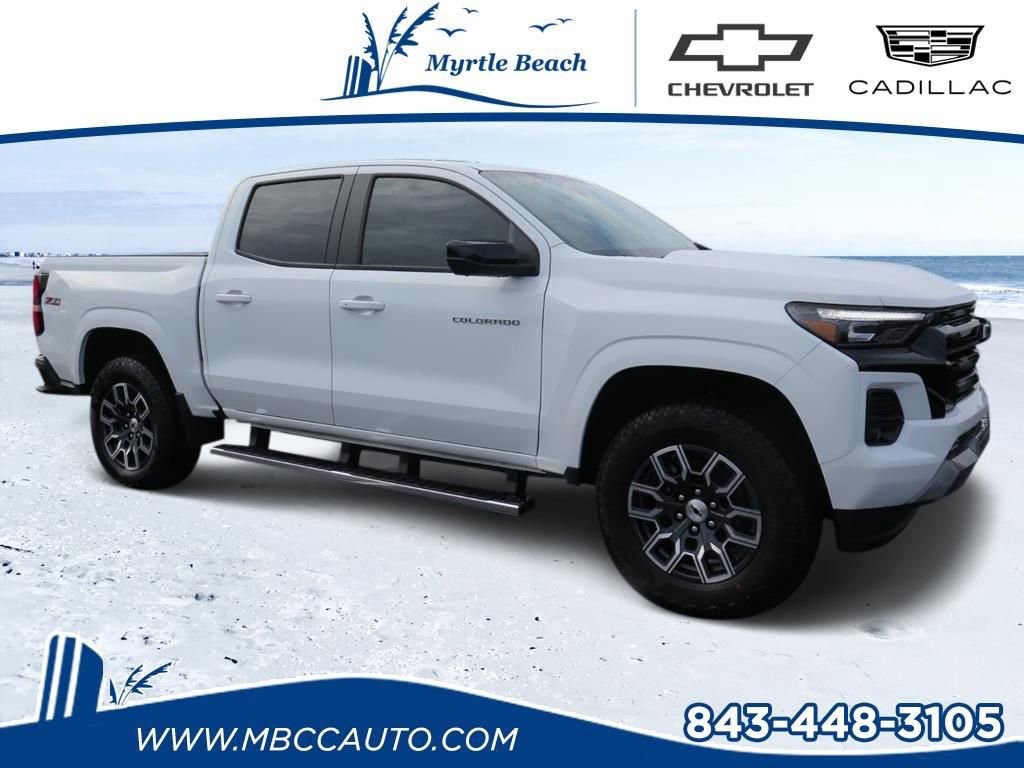 Used 2024 Chevrolet Colorado Z71 w/ Z71 Convenience Package 2