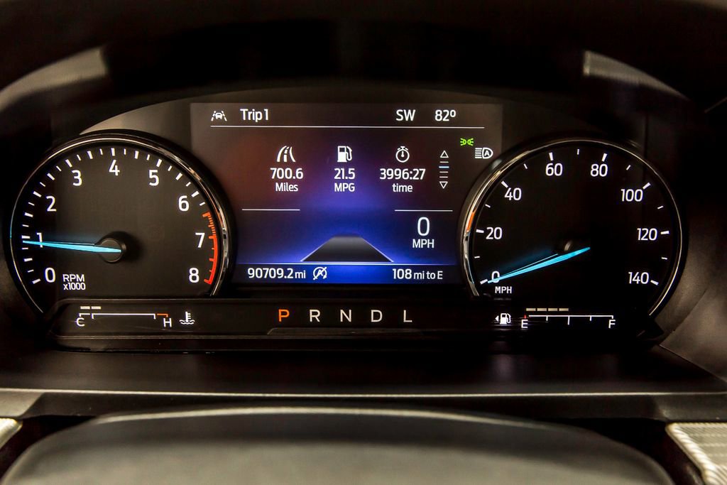 Used 2021 Ford Explorer XLT w/ Equipment Group 202A image 15