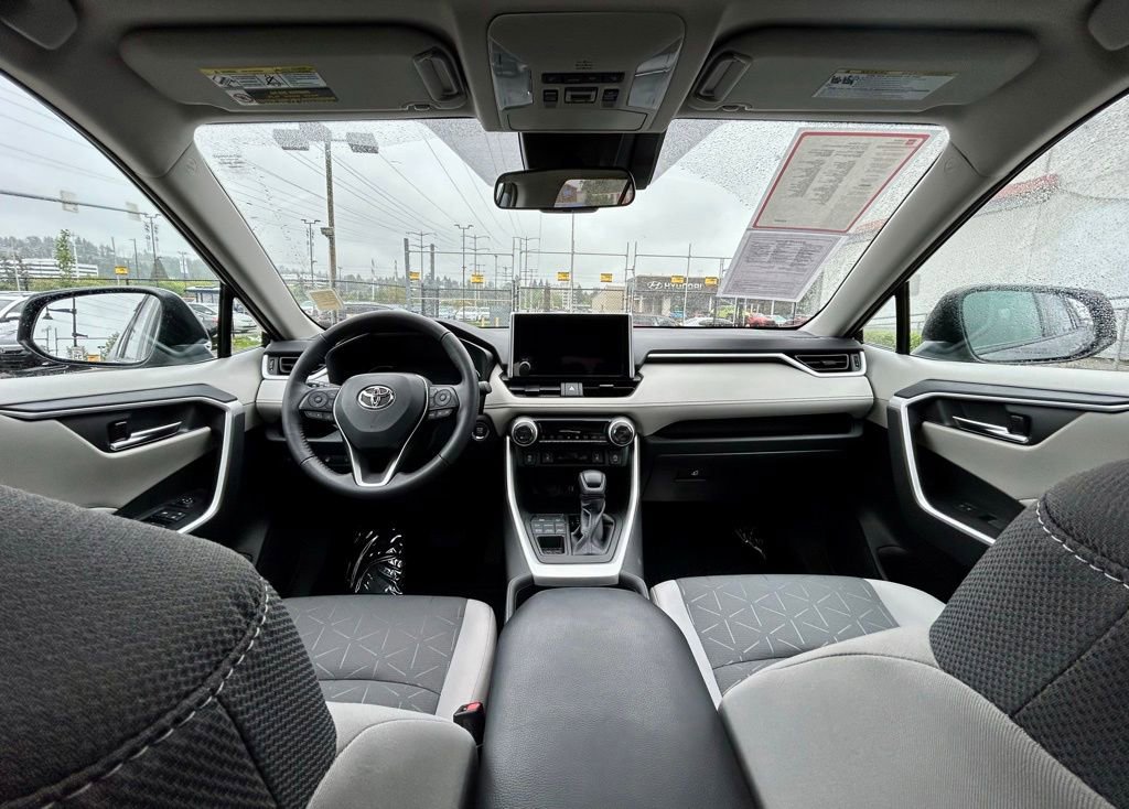 Certified 2023 Toyota RAV4 XLE w/ Convenience Package AWD/4WD image 18