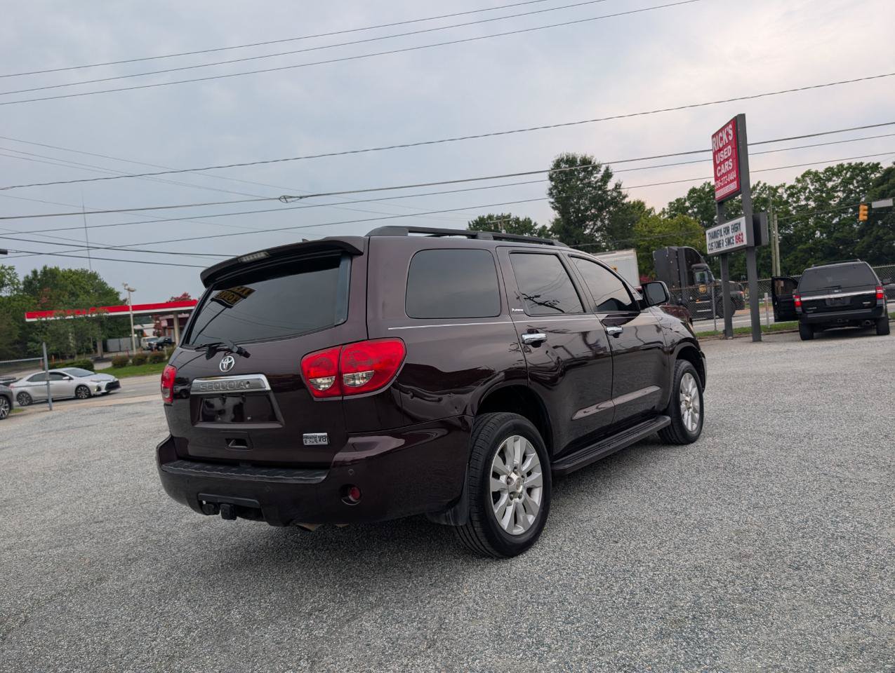 Used 2014 Toyota Sequoia Platinum RWD image 4