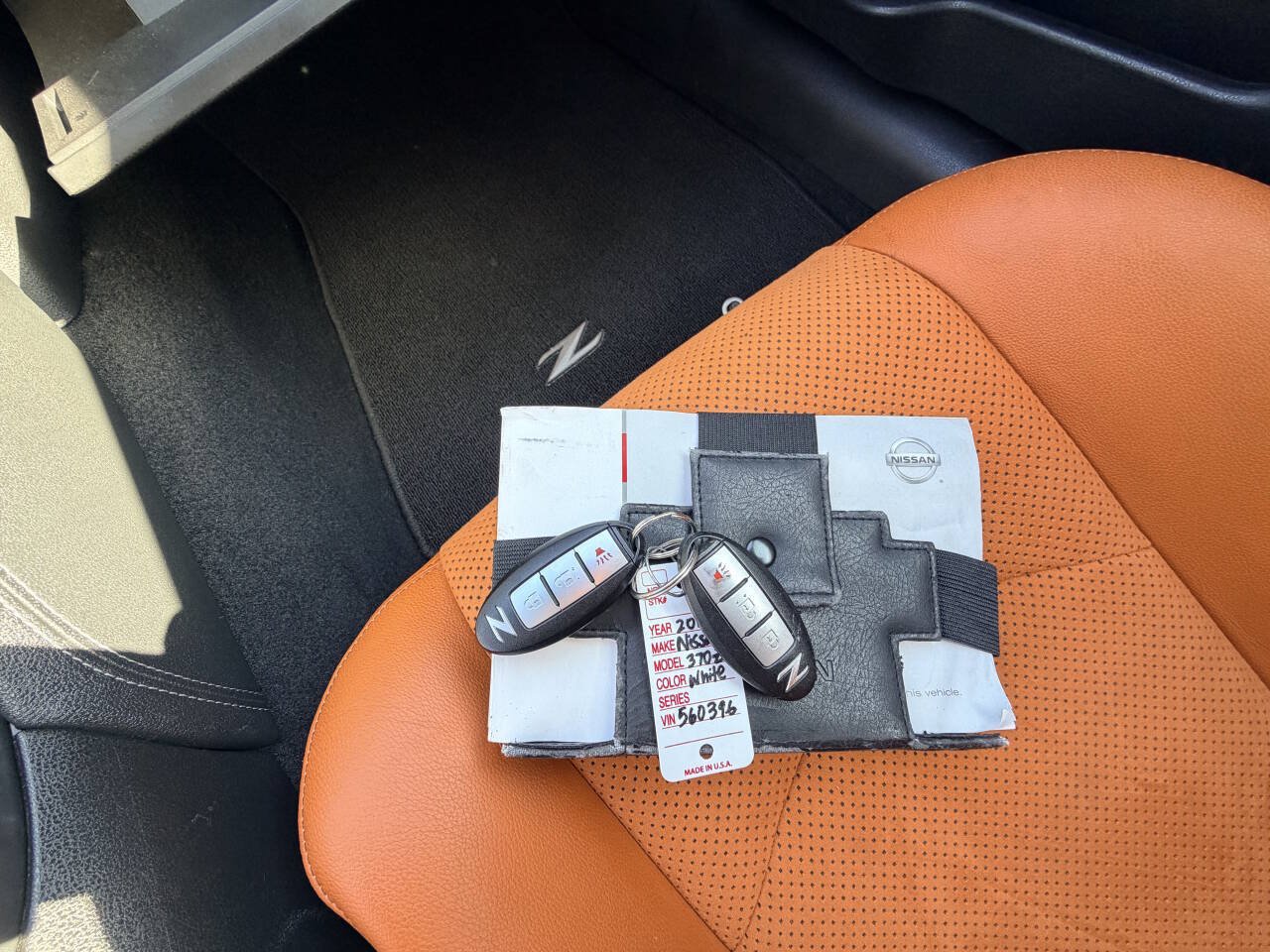 Used 2012 Nissan 370Z Touring RWD image 12