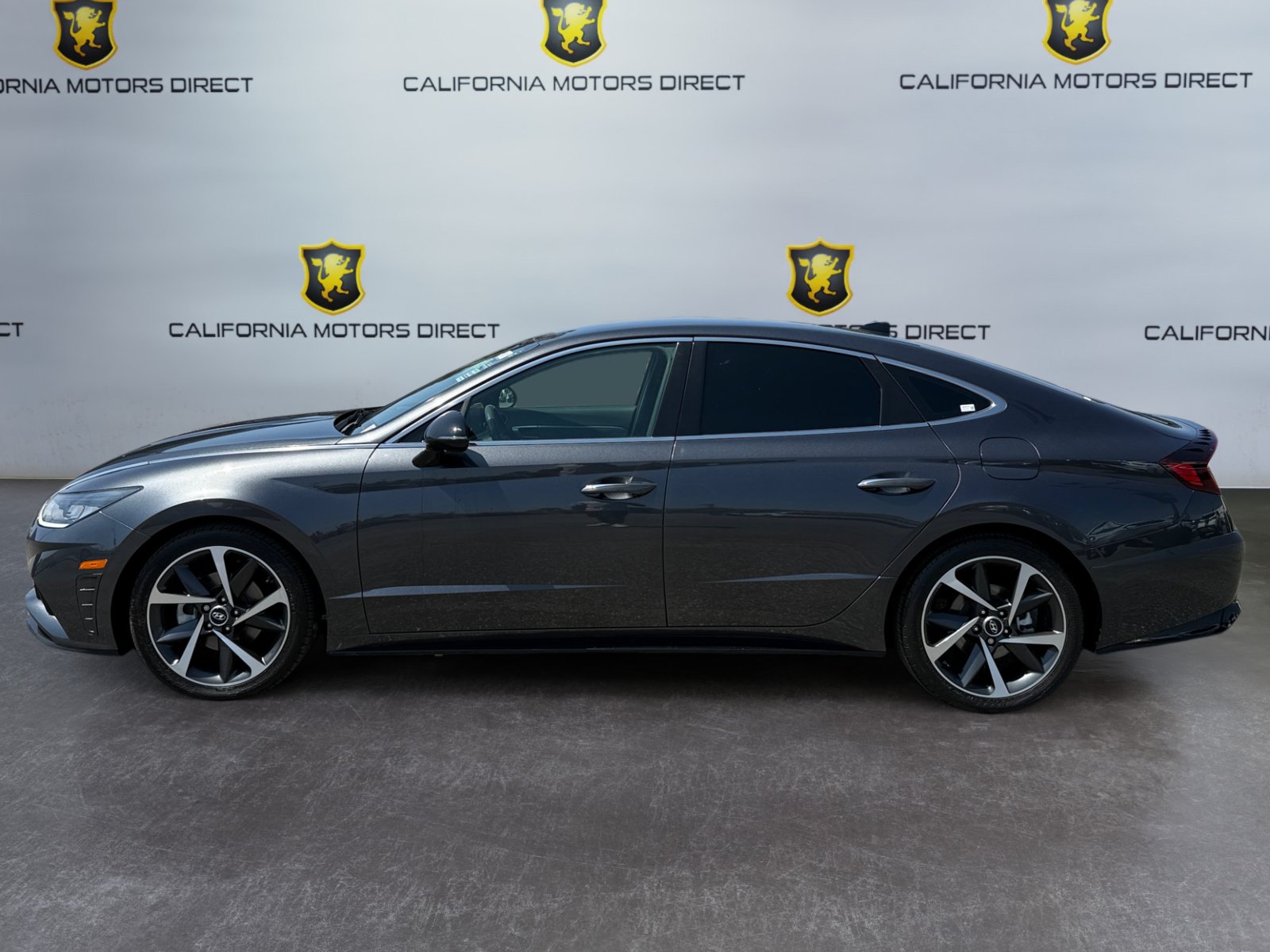Used 2021 Hyundai Sonata SEL Plus FWD image 2
