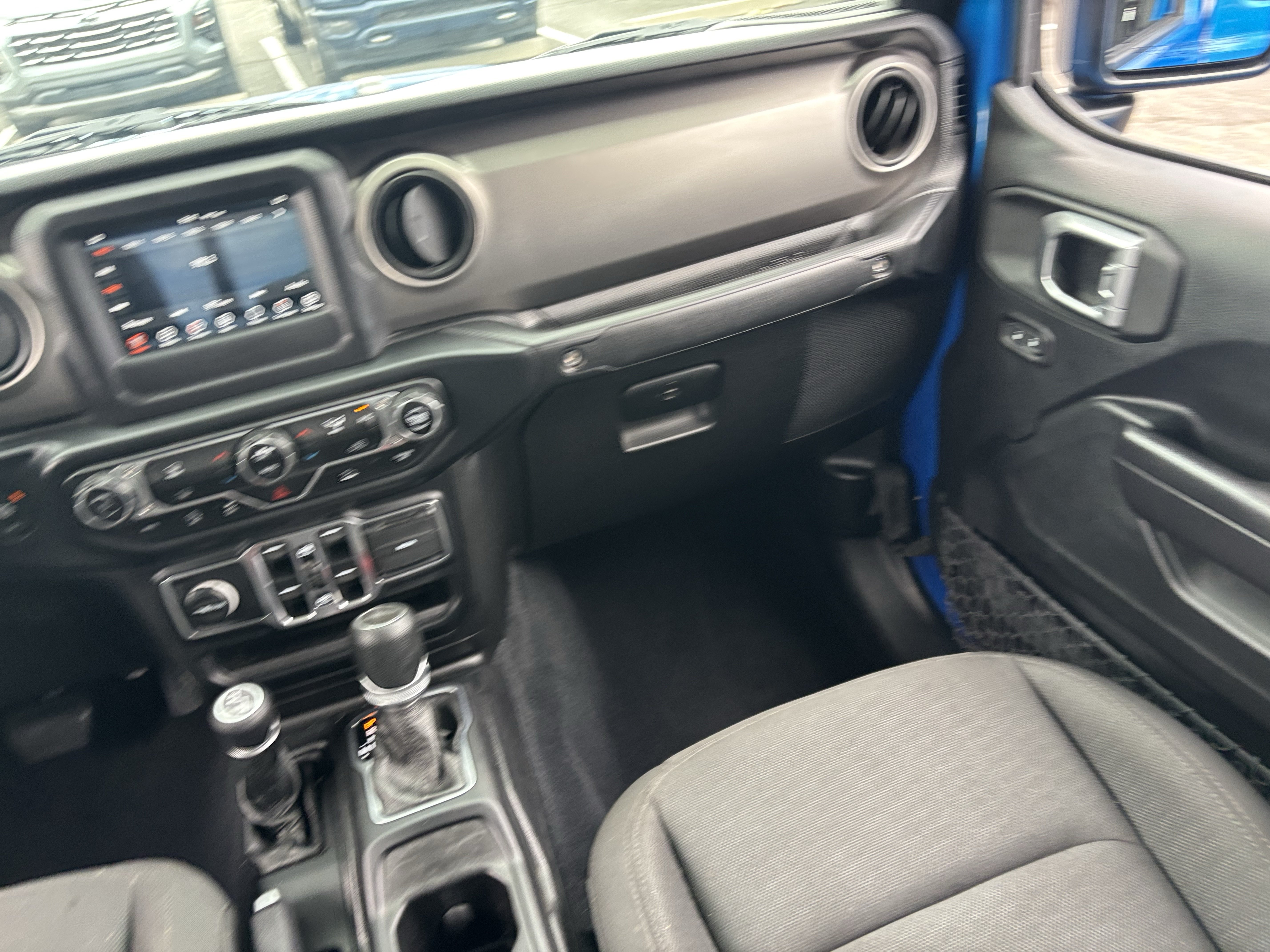 Used 2020 Jeep Gladiator Sport w/ Quick Order Package 24S AWD/4WD image 14